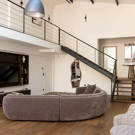 Apartman Premium Duplex A C 4br 8p - *